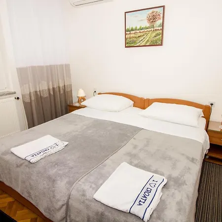 Pensjonat & Albina 3*