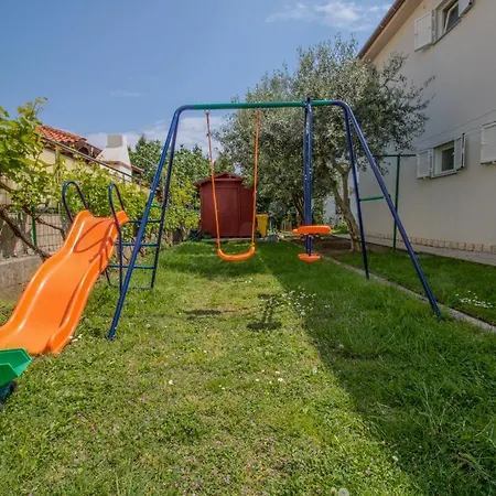 Pensjonat & Albina 3*