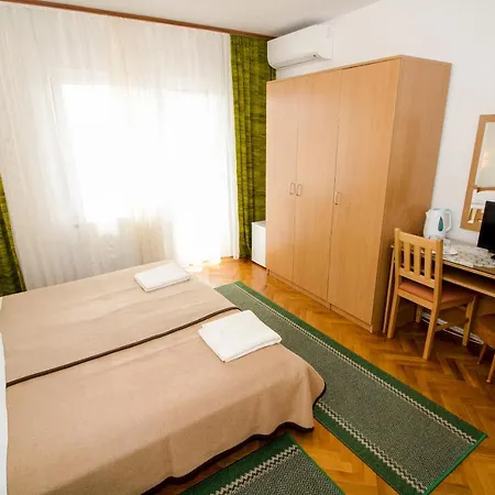 Gasthuis Rooms&apartment Albina Baška