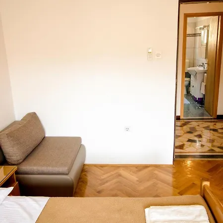 Rooms&apartment Albina
