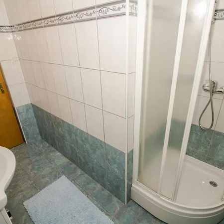 Rooms&apartment Albina Baška