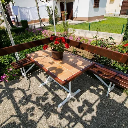 Casa de hóspedes & Albina Baška